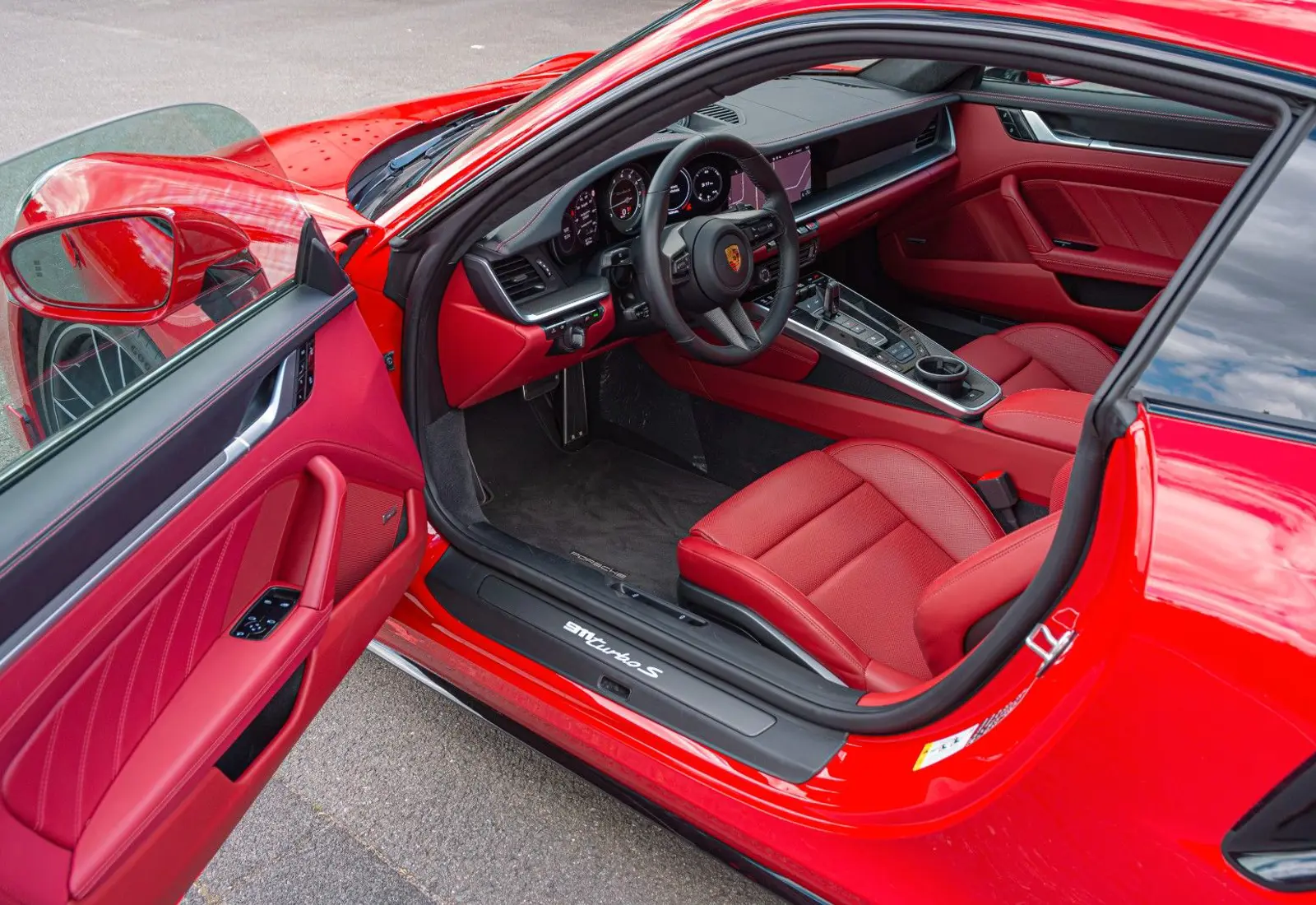 Porsche 911 Turbo S * AKRA * AERO * CARBON * LIFT * 360 * 18-WEG *  - 86204