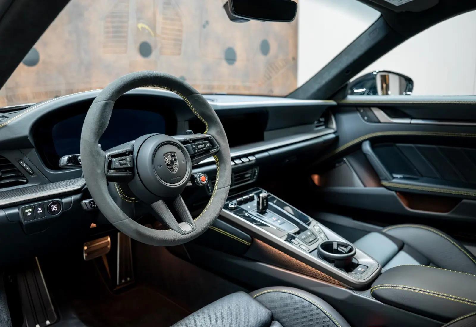 Porsche 911 Turbo S * 992.2 * MY26 * SPORTDES * CARBON EXTERIOR - 145936