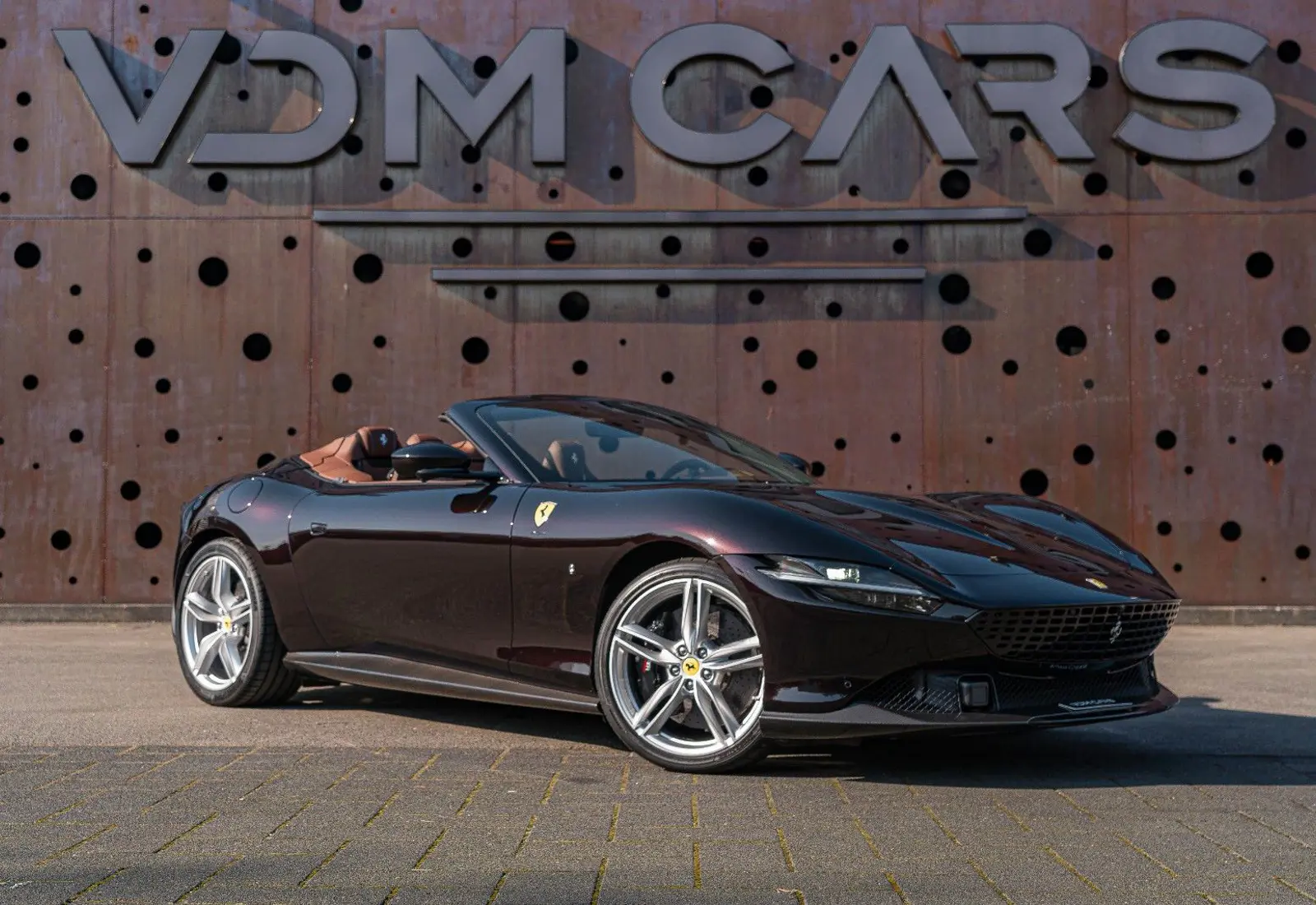 Ferrari Roma Spider * SPECIAL COLOR * VENT * VOLL * LP €345.000 - 167808