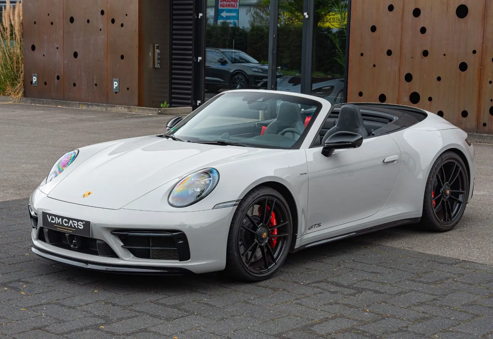Porsche 911 Carrera 4 GTS Cabrio * 18 WEG * BOSE * SPORT * PASM *  - 84875