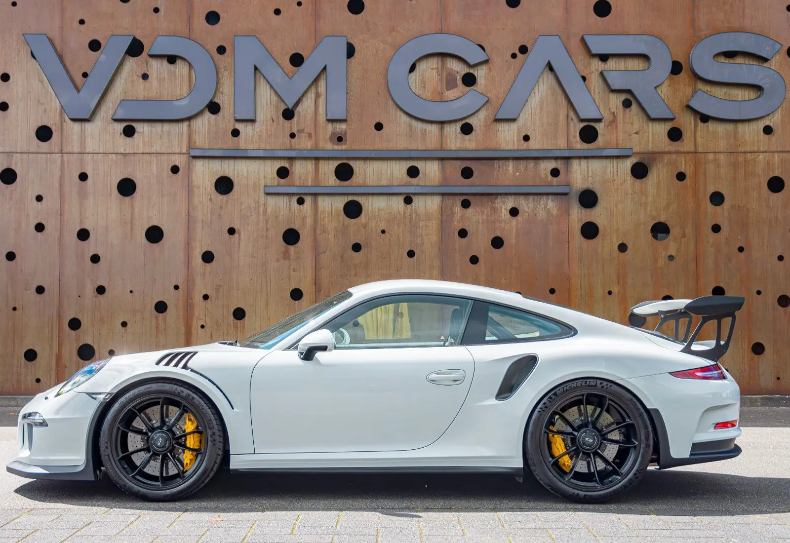 Porsche 911 GT3 RS * 923 KM * 1. BESITZER * PCCB * CARBON * MWST - 104625