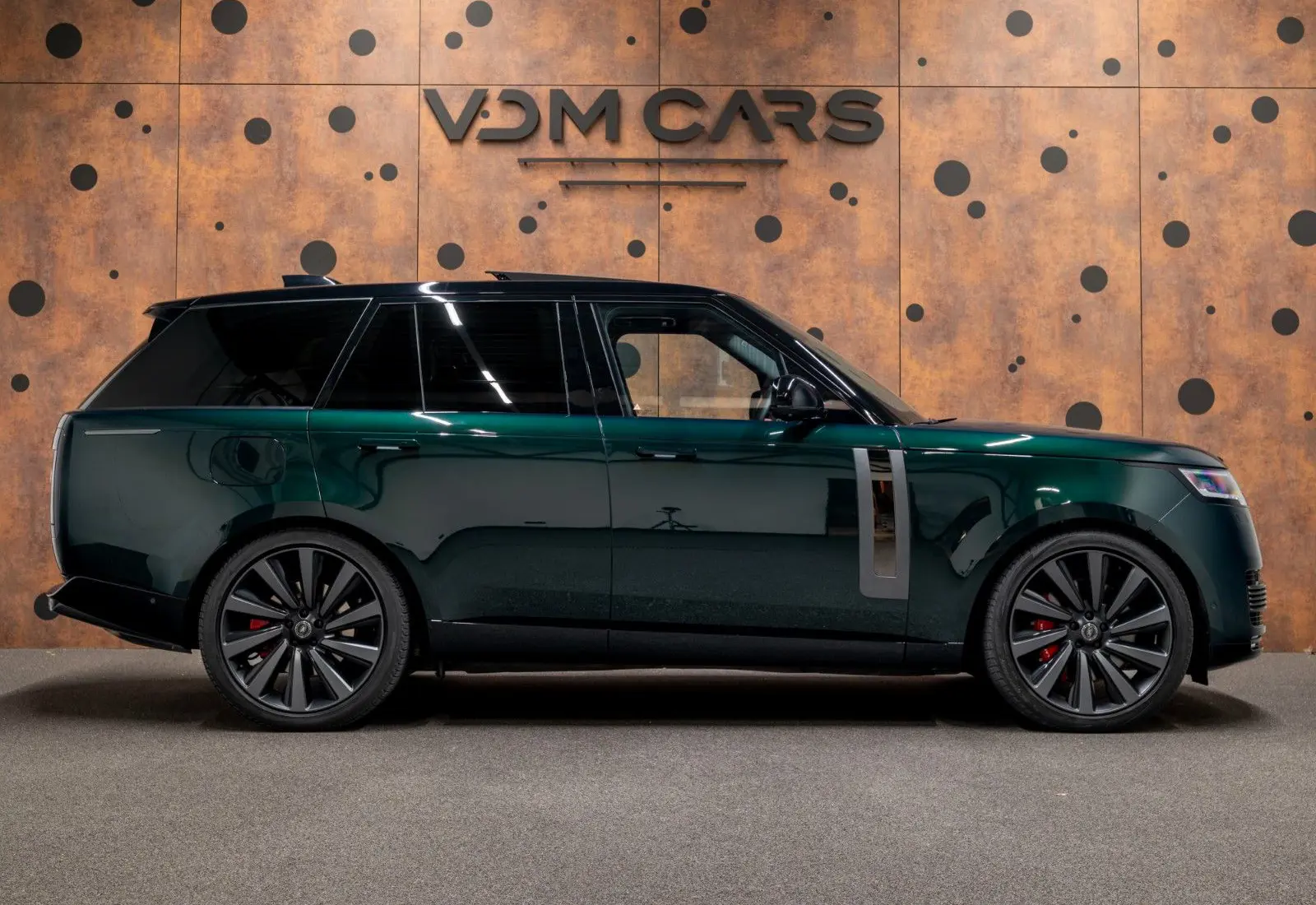 Land Rover Range Rover 4.4 P615 SV * Massage * Anhängerkup * Kühl - 170634