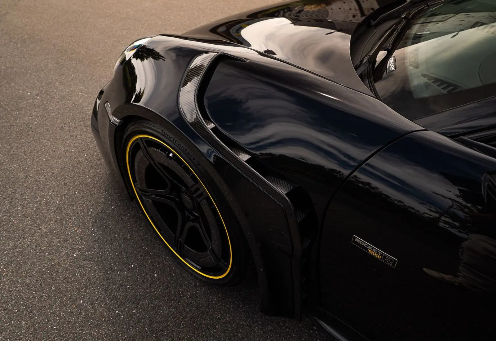 Porsche 911 BRABUS ROCKET R * 1 OF 25 * 900HP * CARBON * LIFT *  - 167498