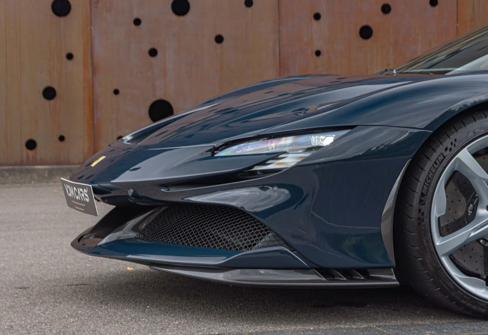 Ferrari SF90 Spider * CARBON(12x) * CARPLAY * LIFT * TWO-TONE *  - 126560