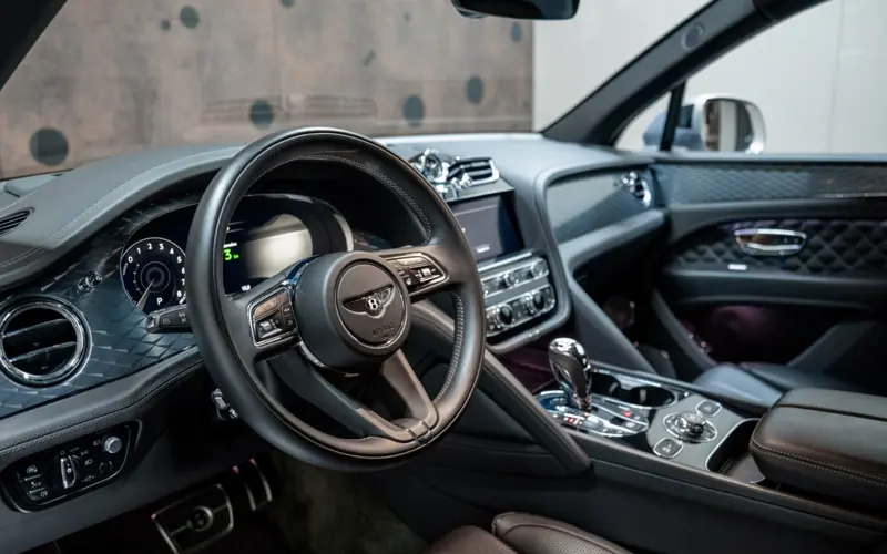 Bentley Bentayga 3.0 Hybrid 4WD * FIRST EDITION * NAIM *  - 135331