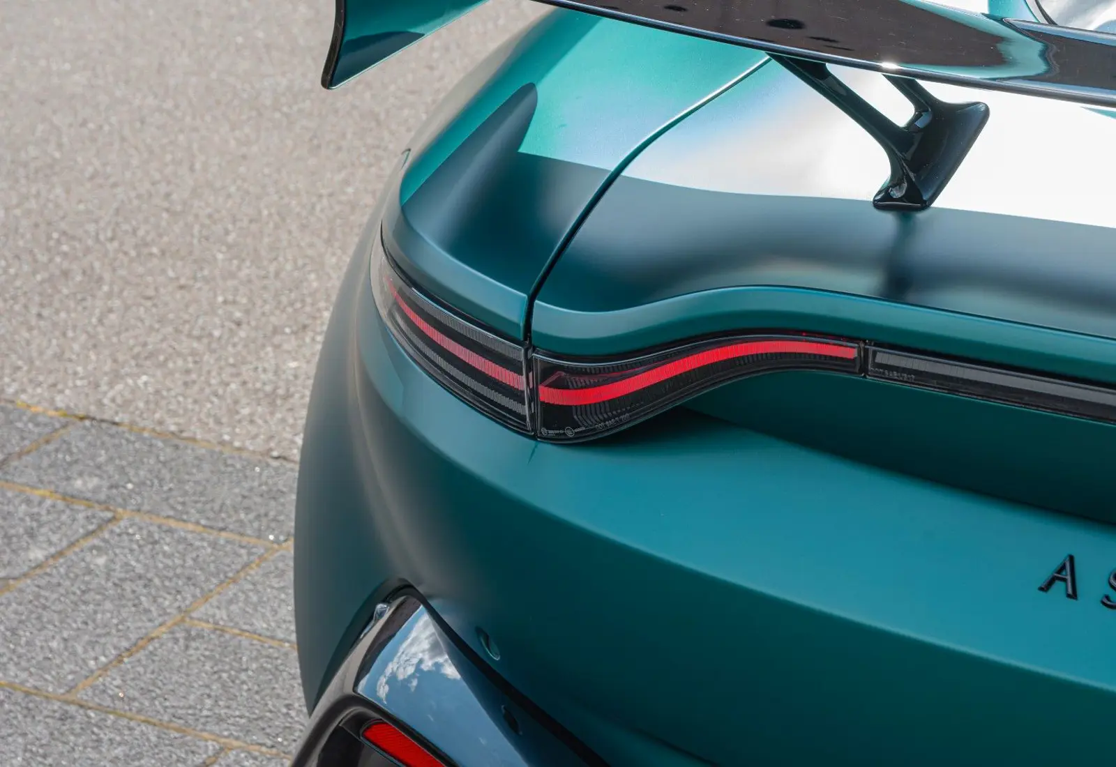 Aston Martin Vantage F1 * CARBON * AEROKIT * 360 * ELEC.SEAT - 110257