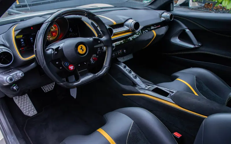 Ferrari 812 Superfast * CARBON SEATS * NEW SERVICE *  - 114391