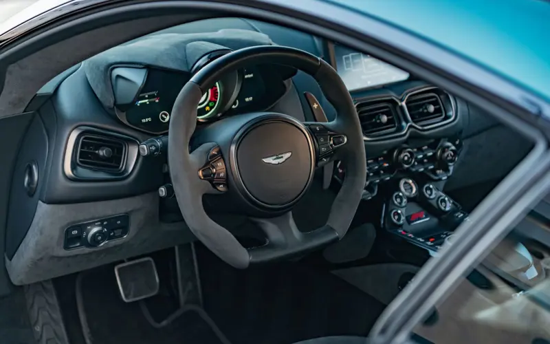 Aston Martin Vantage F1 * CARBON * AERO * INKL.ORIG.WINTERRADSATZ *  - 125163