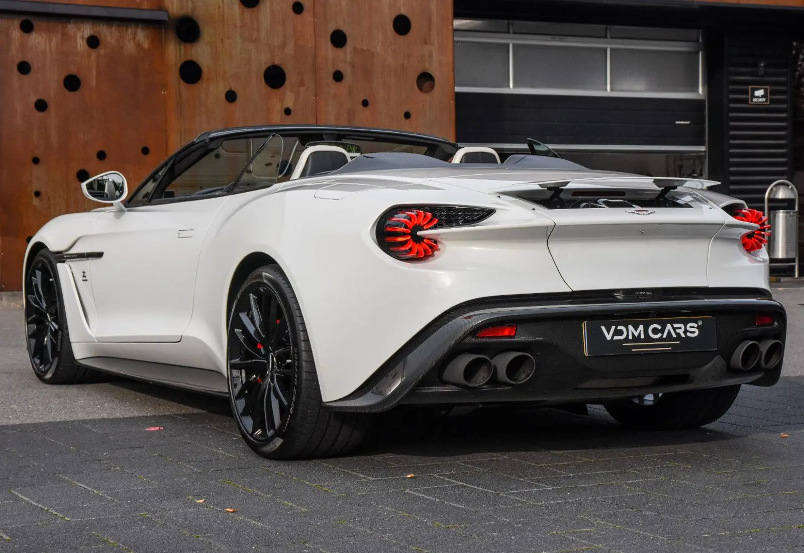 Aston Martin Vanquish Zagato Volante * 1 OF 99 * ONLY 7.000KM *  - 70268