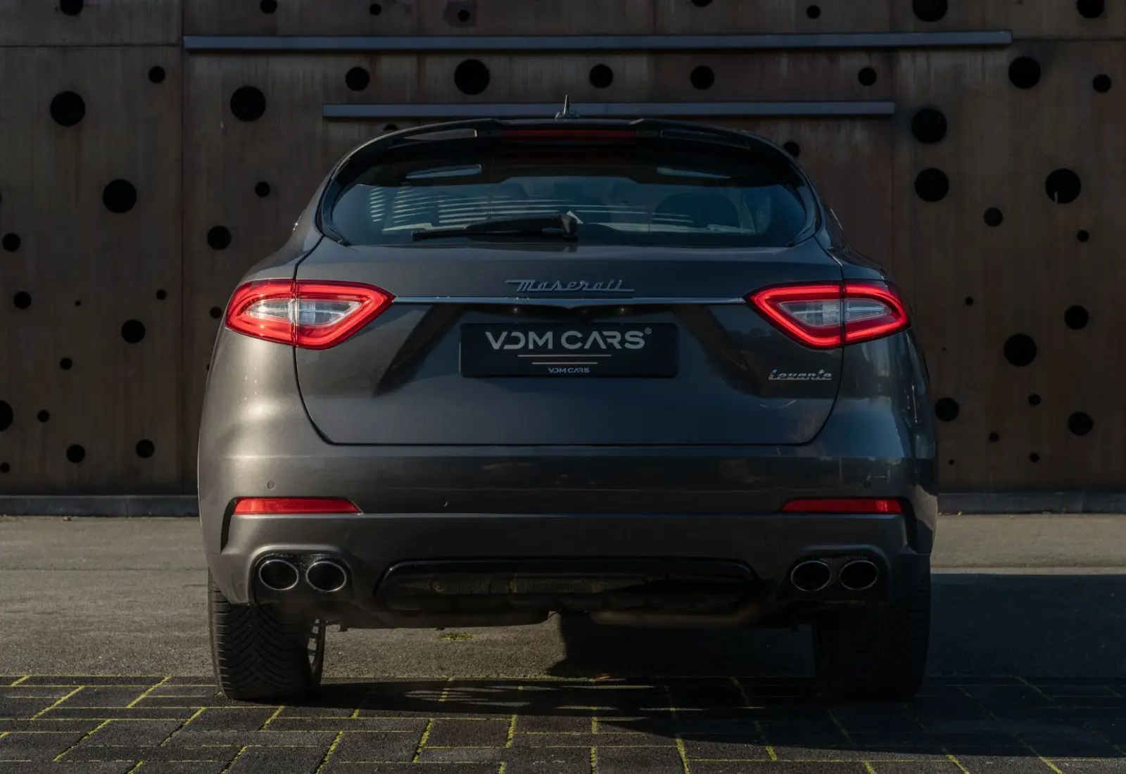 Maserati Levante Diesel * 1. HAND * SERVICE NEU * PANO * ACC * 360 - 126946