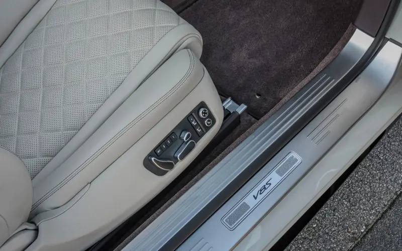 Bentley Continental GTC V8 S * 1. OWNER * MULLINER * MASSAGE *  - 106025