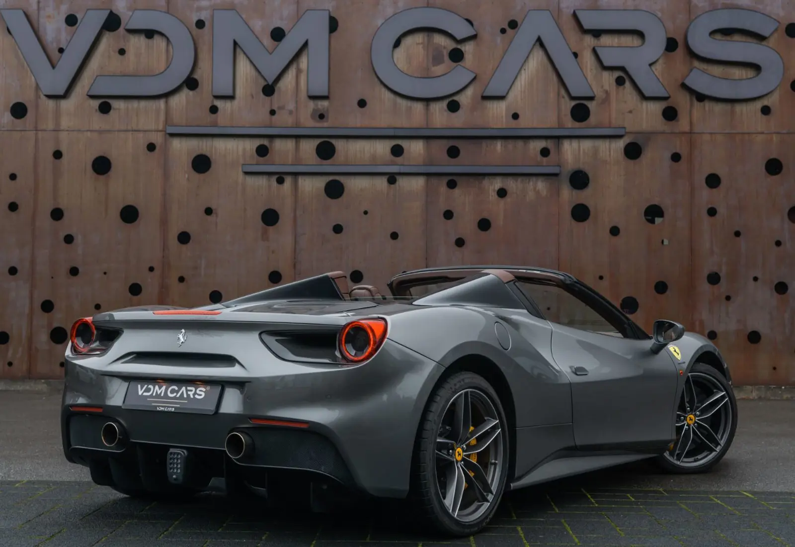 Ferrari 488 Spider HELE * SERVICE NEW * WARRANTY * ELEC.SEAT *  - 123179