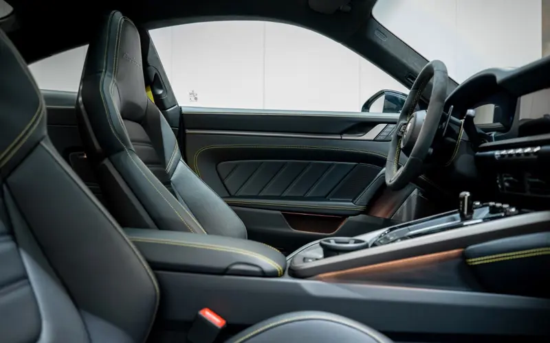 Porsche 911 Turbo S * 992.2 * MY26 * SPORTDES * CARBON EXT * SOFOR - 130343