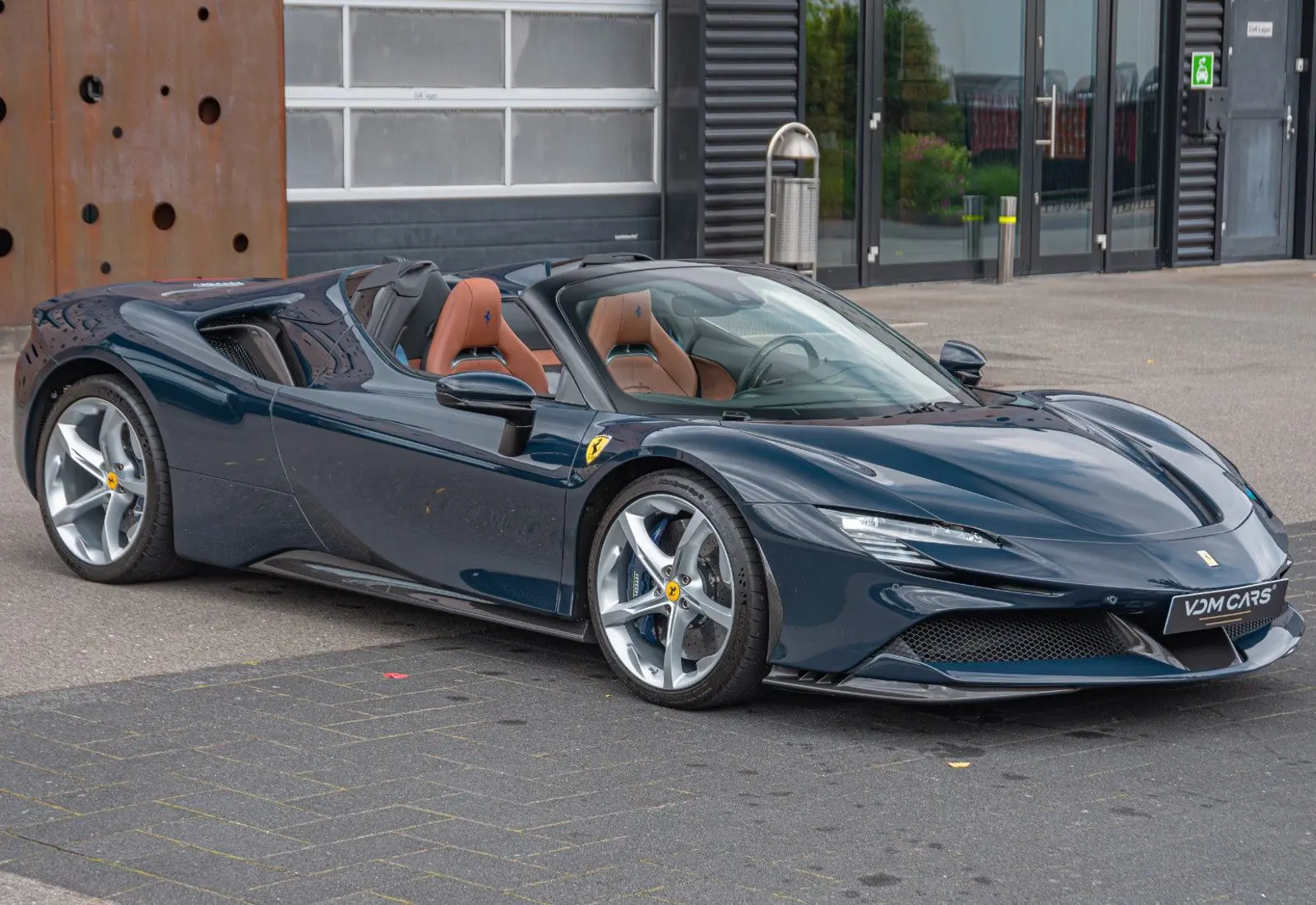 Ferrari SF90 Spider * CARBON(12x) * CARPLAY * LIFT * TWO-TONE *  - 126554