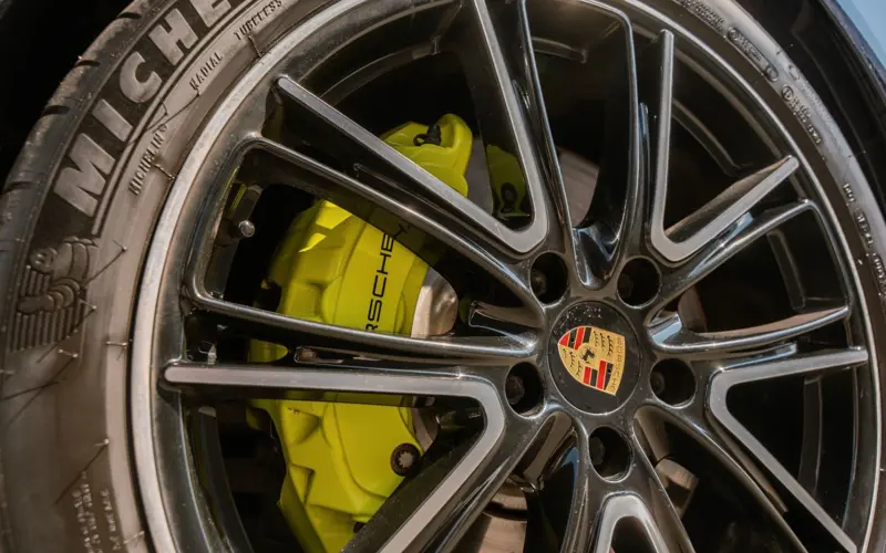 Porsche Panamera Sport Turismo 4 E-Hybrid * SPORTPAKET * CH - 168583