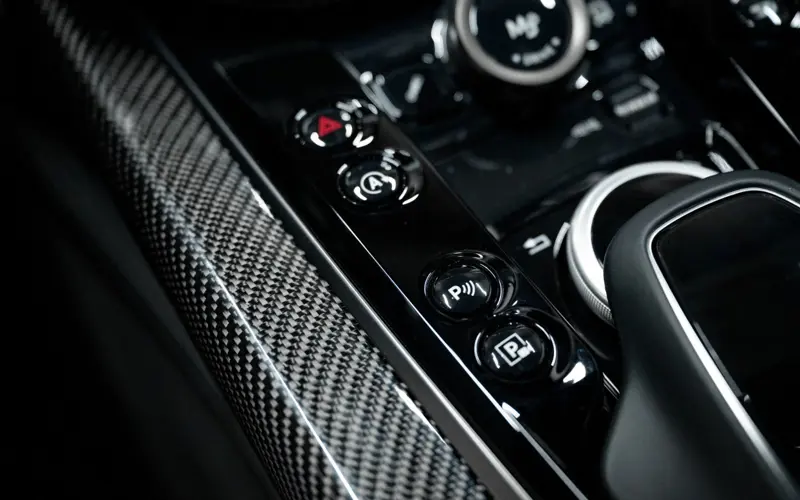 Aston Martin DBX 707 * Carbon * Sitzbelüftung * ACC * 360 * DesignPack - 168115