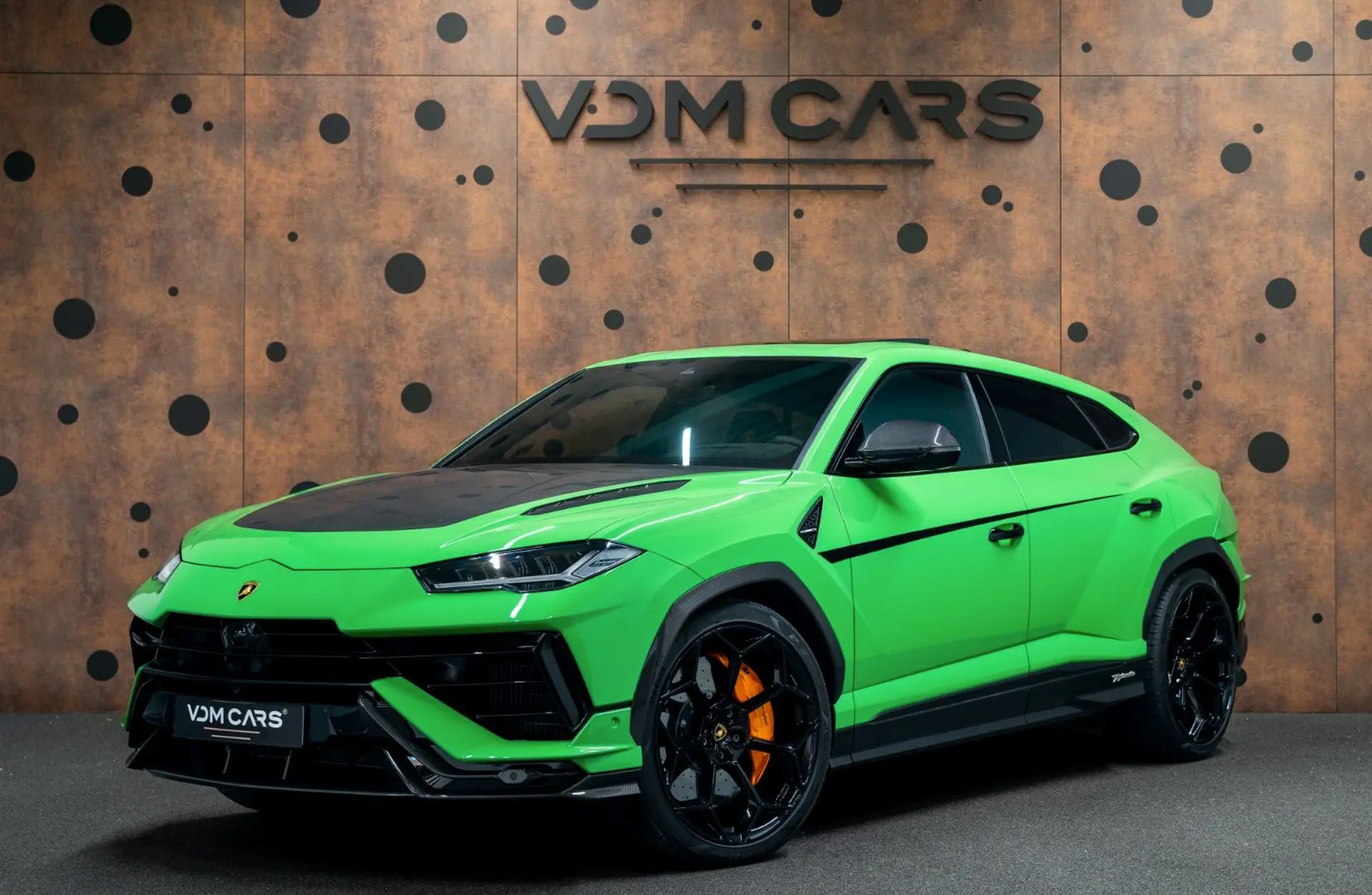 Lamborghini - Urus - 72985