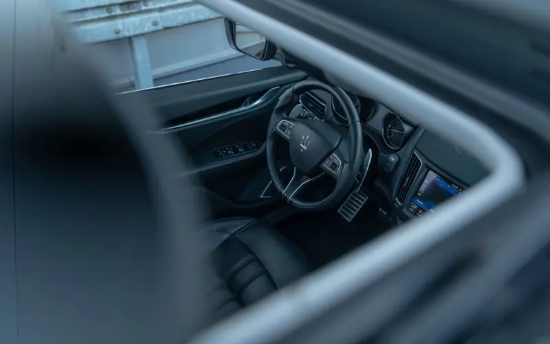 Maserati Levante Diesel * 1. HAND * SERVICE NEU * PANO * ACC * 360 - 122448