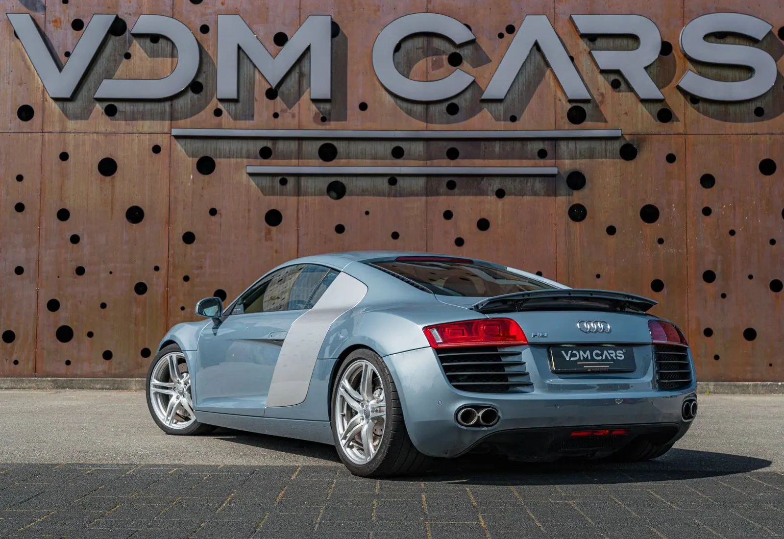 Audi R8 Coupe 4.2 FSI quattro * HANDSCHALTER * TITAN * B&amp;O - 167846