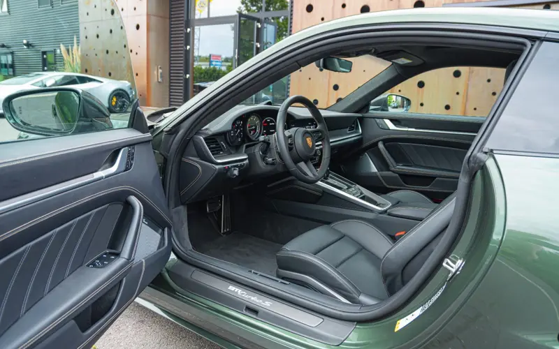 Porsche 911 Turbo S * AERO * PASM * PCCB * CARBON *  - 110019