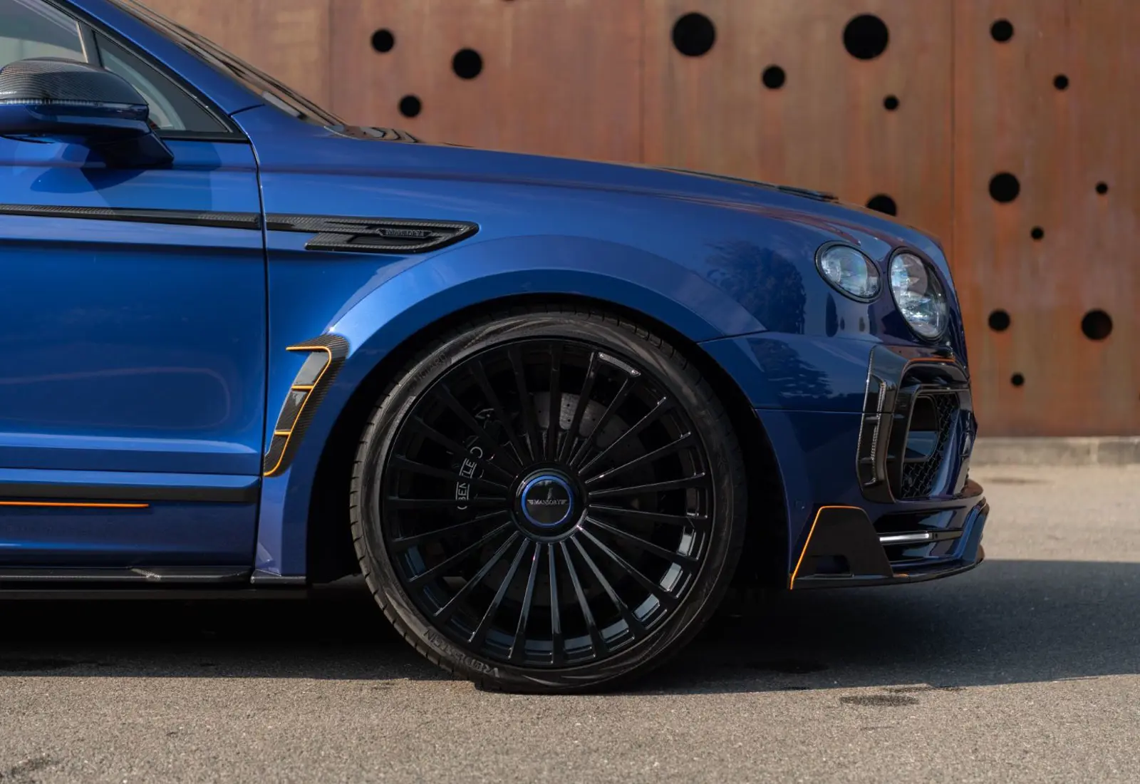 Bentley Bentayga V8 MANSORY * CARBON * CERAMIC BRAKES *  - 167599