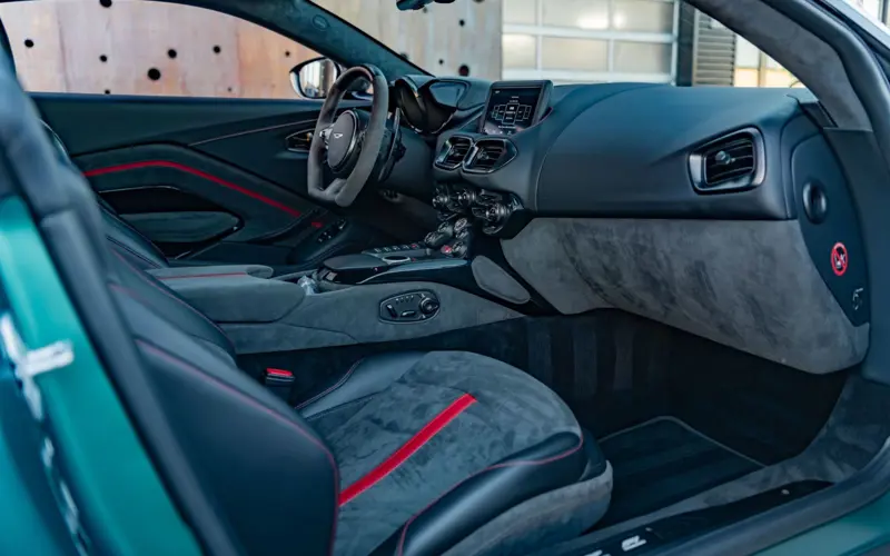 Aston Martin Vantage F1 * CARBON * AERO * INKL.ORIG.WINTERRADSATZ *  - 125165