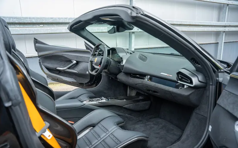 Ferrari 296 GTS * AKRAPOVIC * CARBON SEATS * LIFT * AFS * CONNECT - 153811
