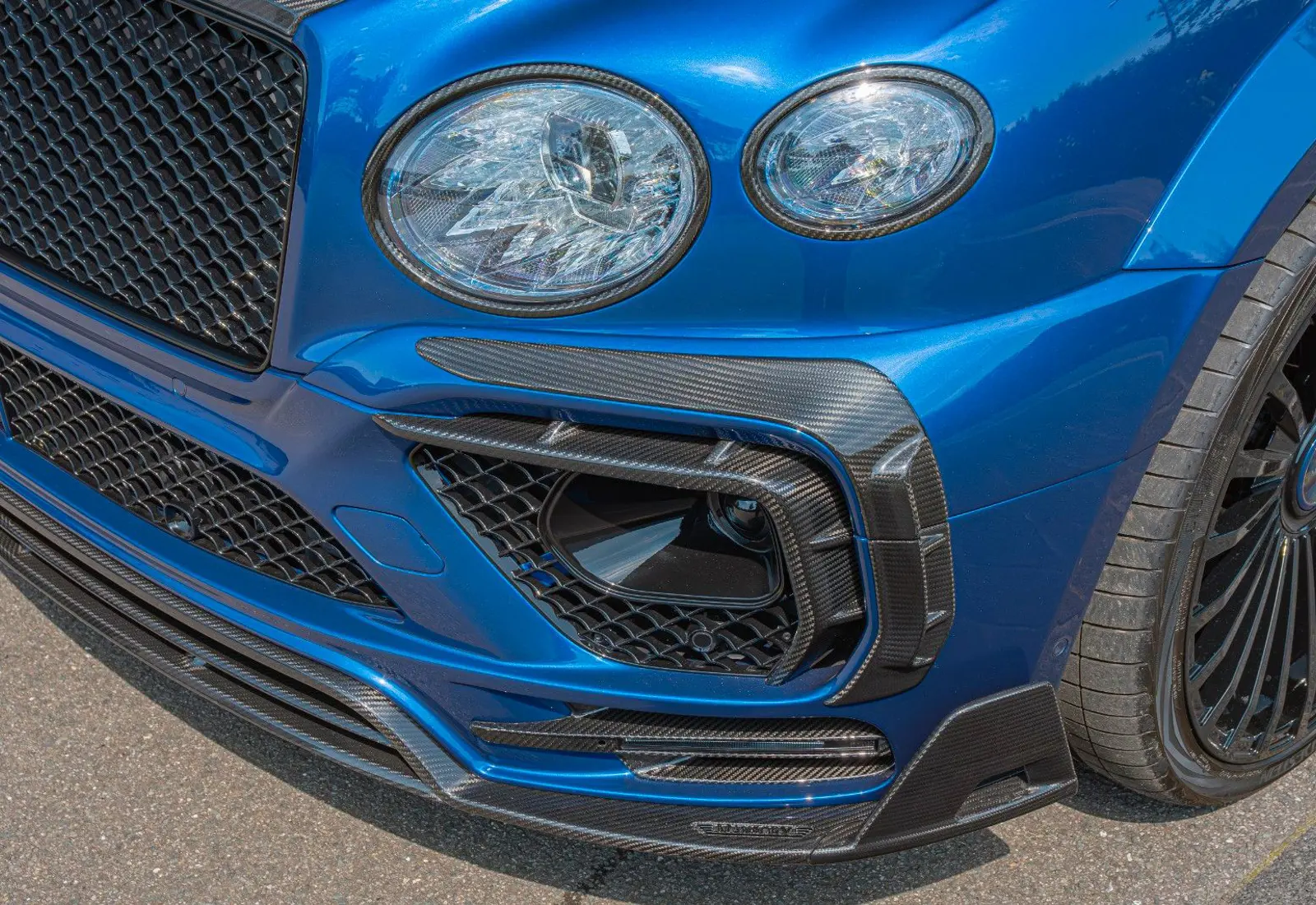 Bentley Bentayga V8 MANSORY * FULL CARBON * CERAMIC BRAKES *  - 55743