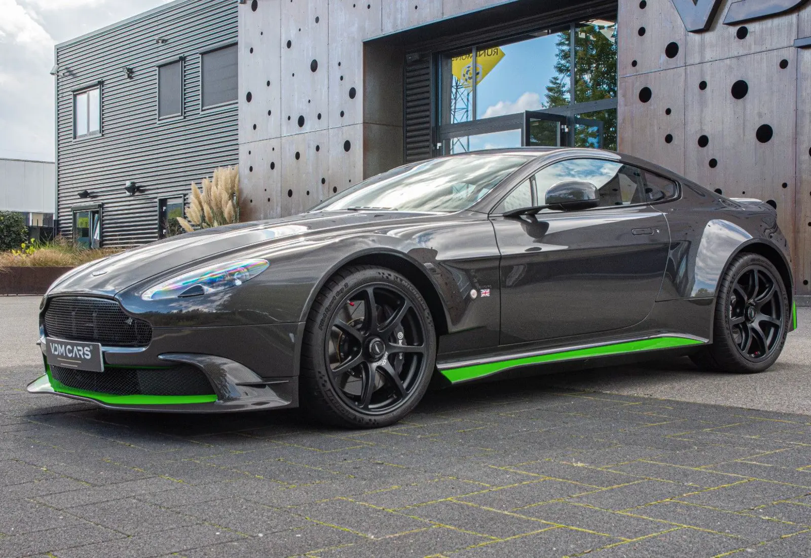 Aston Martin V8 Vantage * GT8 * TITANIUM * MAGNESIUM WHEEL * CARBON *  - 116314