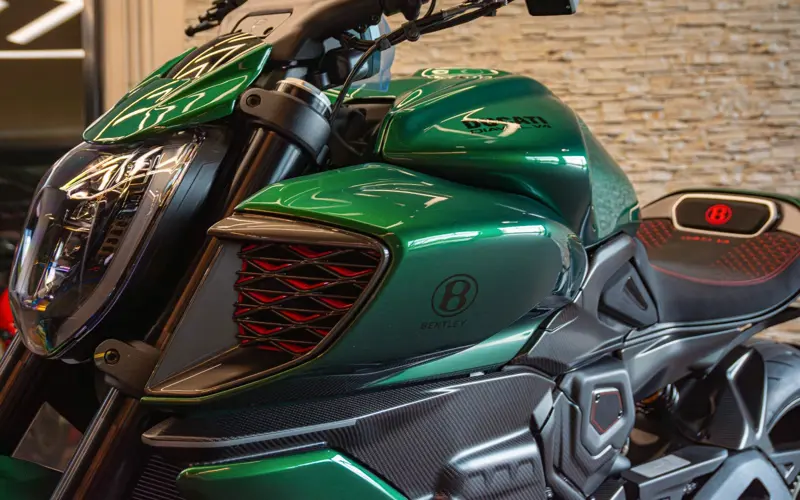 Ducati Diavel Bentley V4 * 1 OF 500 * LIMITED ED *  - 105488