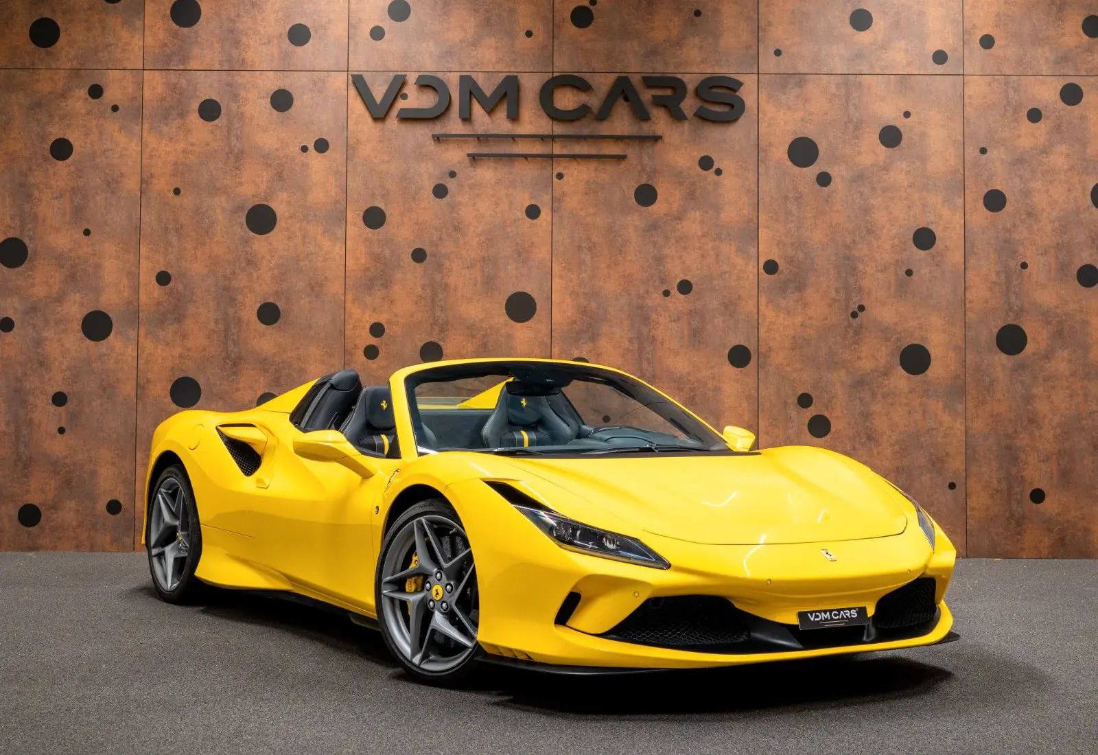Ferrari F8 Spider * LIFT * AFS1 * CARBON * Racing Seats *  - 144893