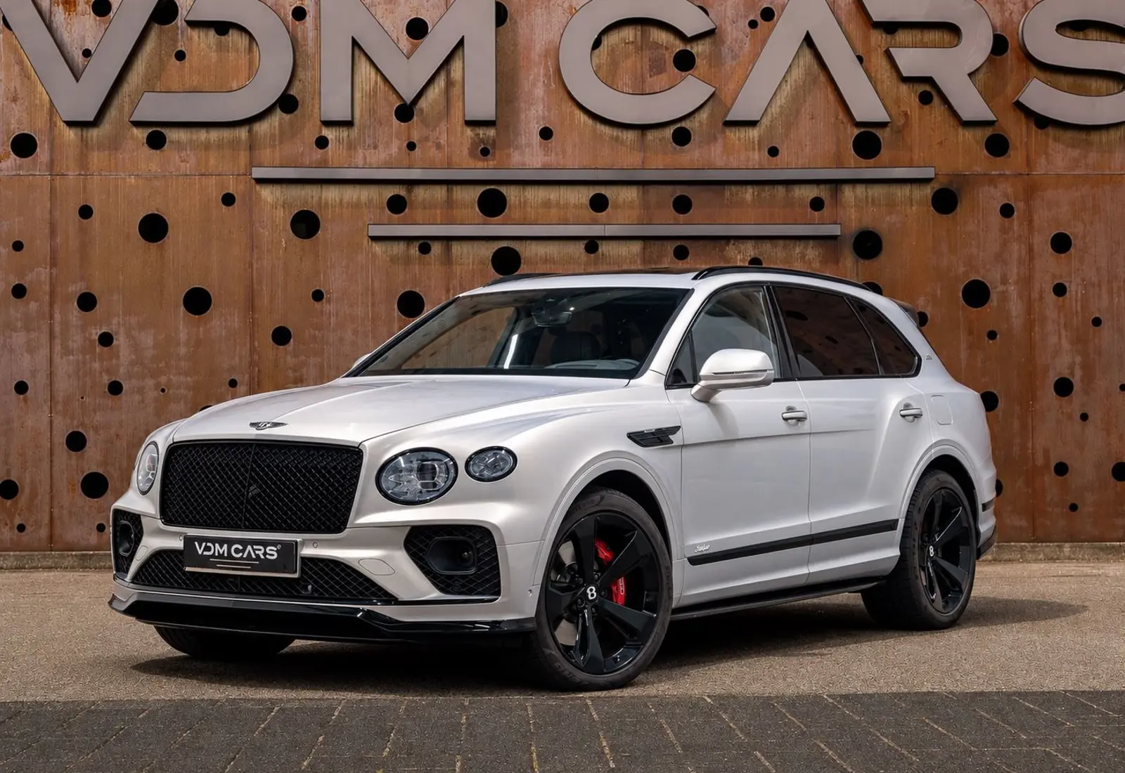 Bentley Bentayga 3.0 Hybrid 4WD * FIRST EDITION * NAIM *  - 174410