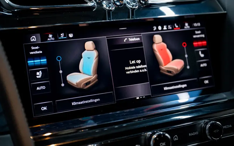 Bentley Bentayga 3.0 Hybrid 4WD * FIRST EDITION * NAIM *  - 135336