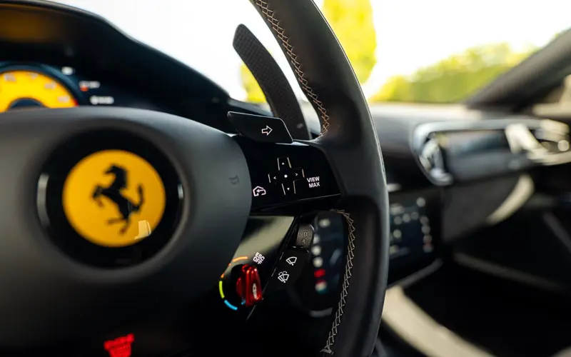 Ferrari 12Cilindri * MATT Carbon * VOLL * LP 565.205,- * Neu - 169260