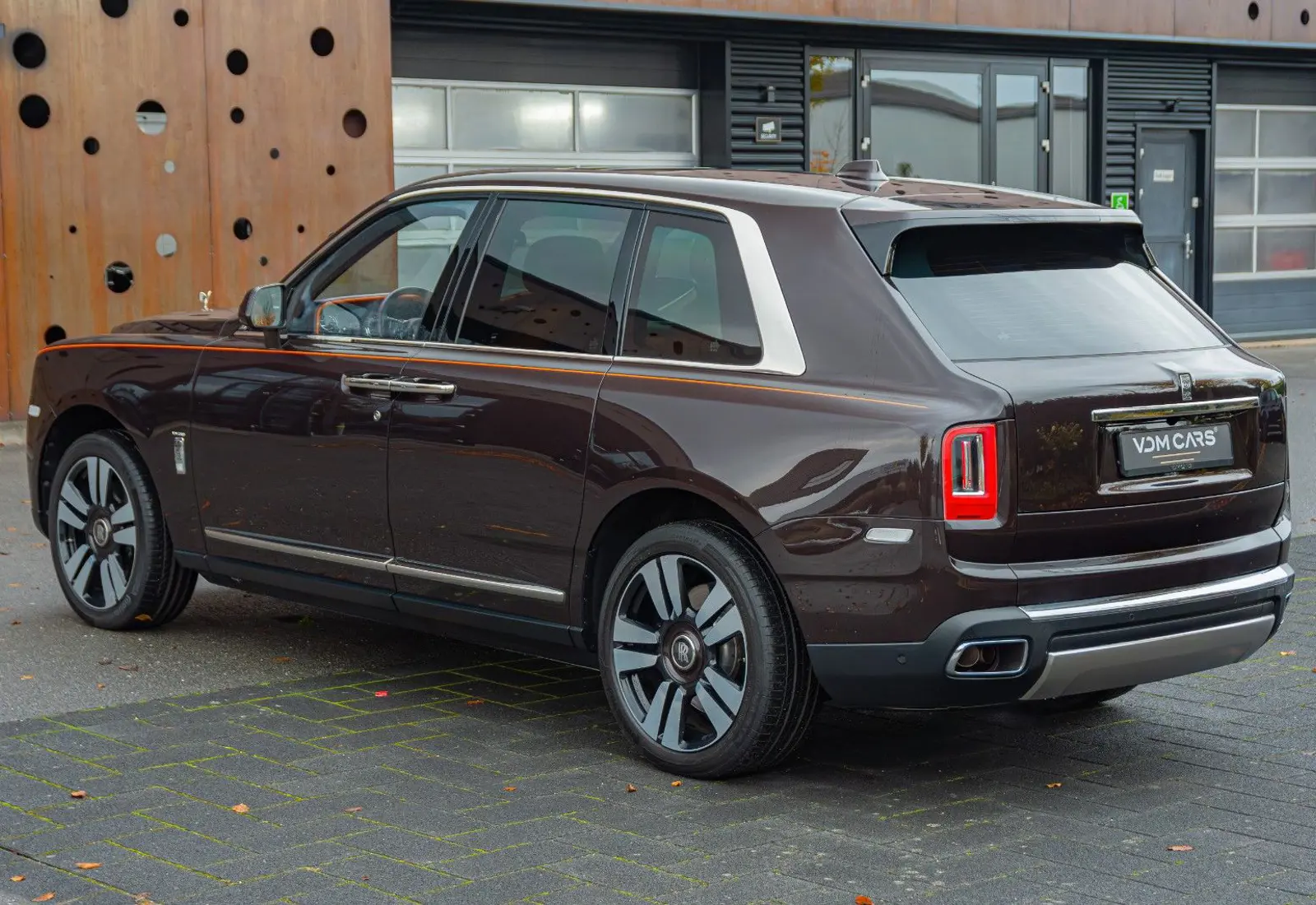 Rolls-Royce Cullinan * FOND-ENT. * VIEWING SUITE * BESPOKE * MASSAG - 72860