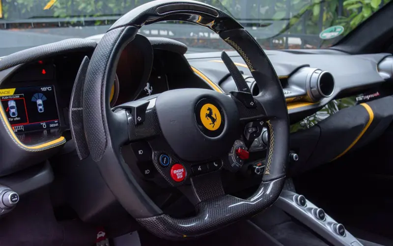 Ferrari 812 Superfast * CARBON SEATS * NEW SERVICE *  - 114393