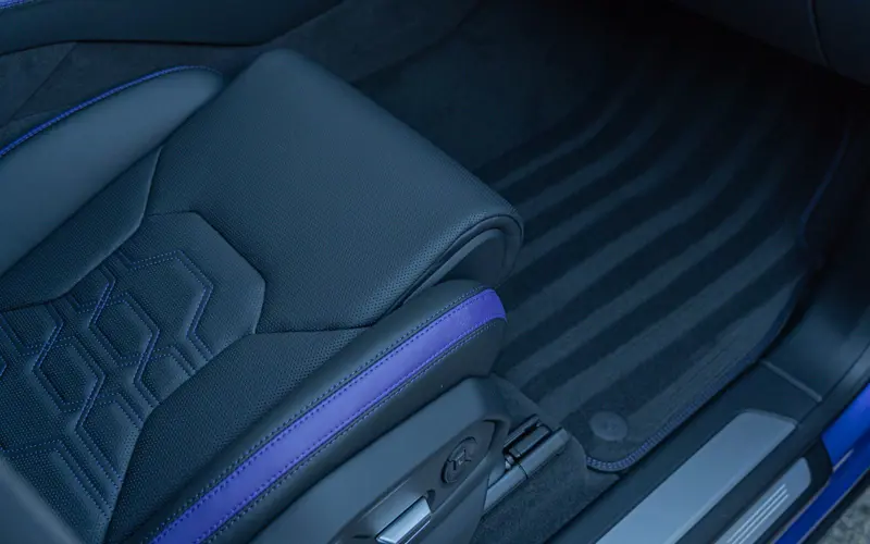 Lamborghini Urus SE * AD PERSONAM * VIOLA HONGKONG * MASSAGE * VOLL - 136005