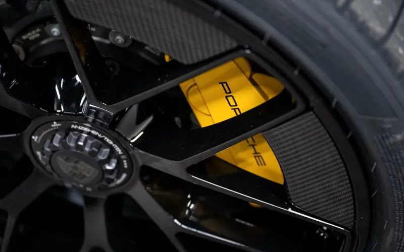 Porsche 911 Turbo S * 992.2 * MY26 * SPORTDES * CARBON EXTERIOR - 145968