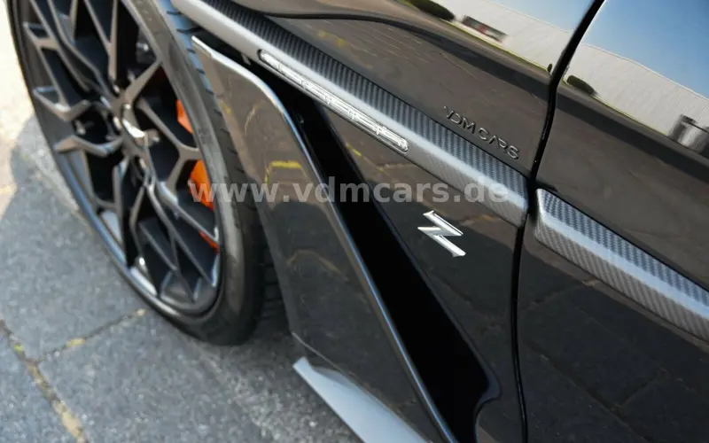 Aston Martin Vanquish Zagato Shooting Brake | 1 of 99 | NEW - 105164