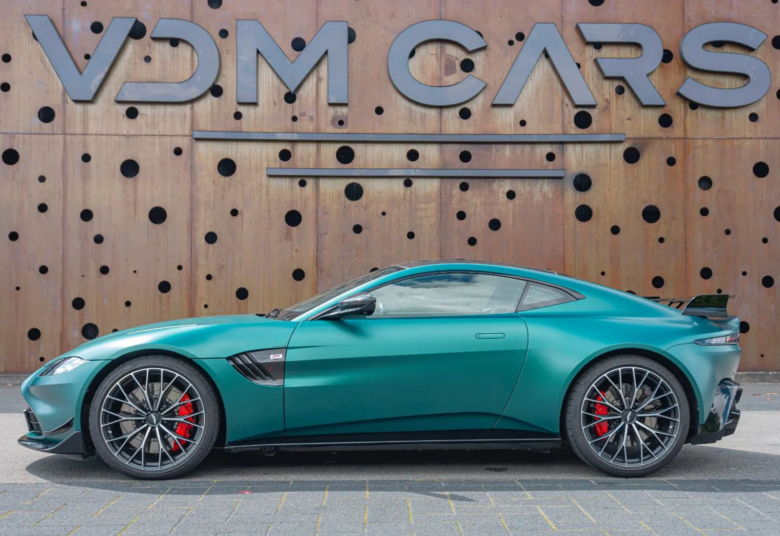 Aston Martin Vantage F1 * CARBON * AEROKIT * 360 * ELEC.SEAT - 110256