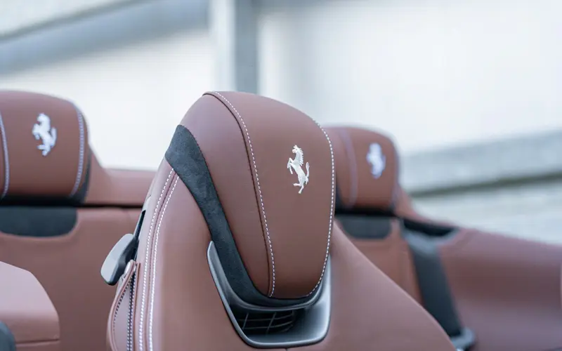 Ferrari Roma Spider * SPECIAL COLOR * VENT * VOLL * LP €345.000 - 167838
