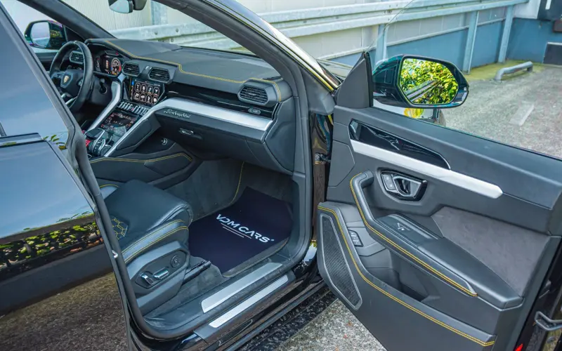 Lamborghini Urus 4.0 V8 * MASSAGE * ADAS * STYLE PACK * URBAN - 106983