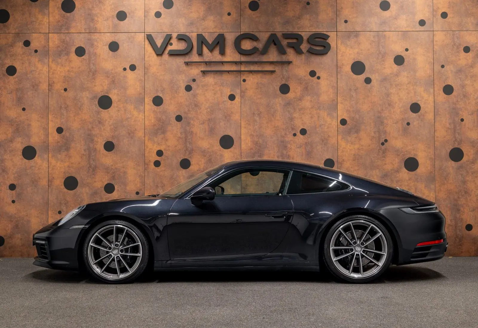 Porsche 992 Carrera 4S * 18-WEG * H.ACHSLENKUNG * SITZBELÜFT *  - 138464