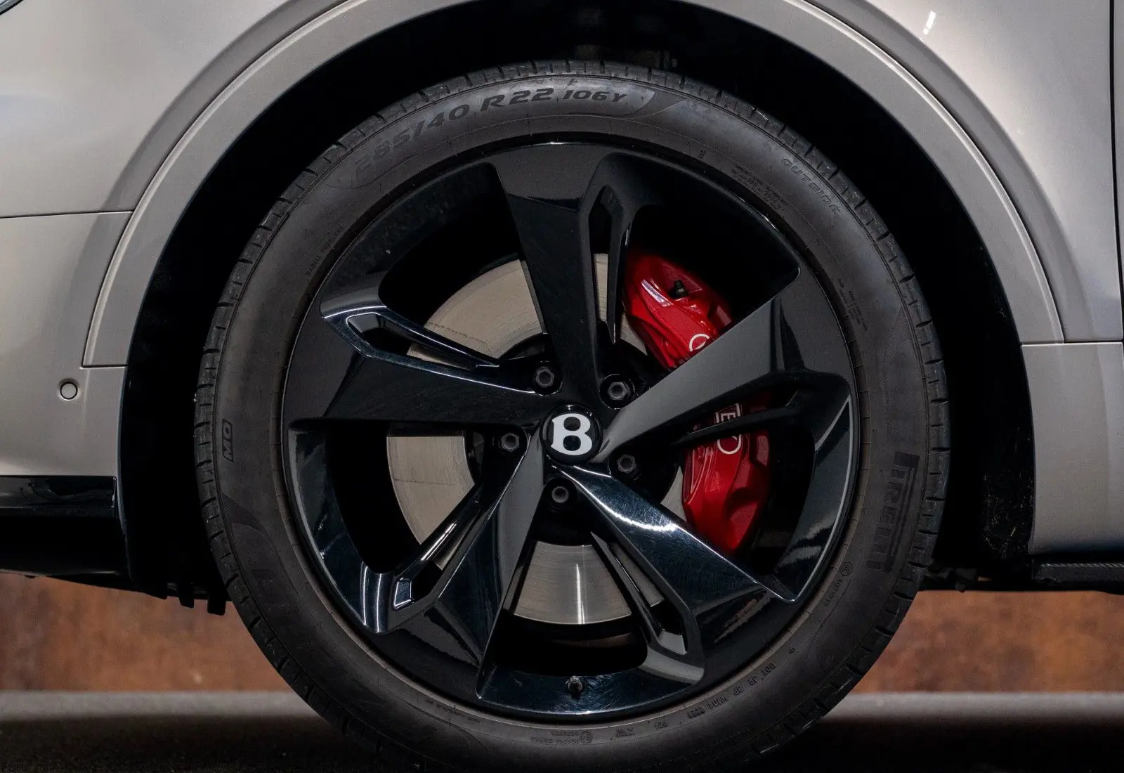 Bentley Bentayga 3.0 Hybrid 4WD * FIRST EDITION * NAIM *  - 135329