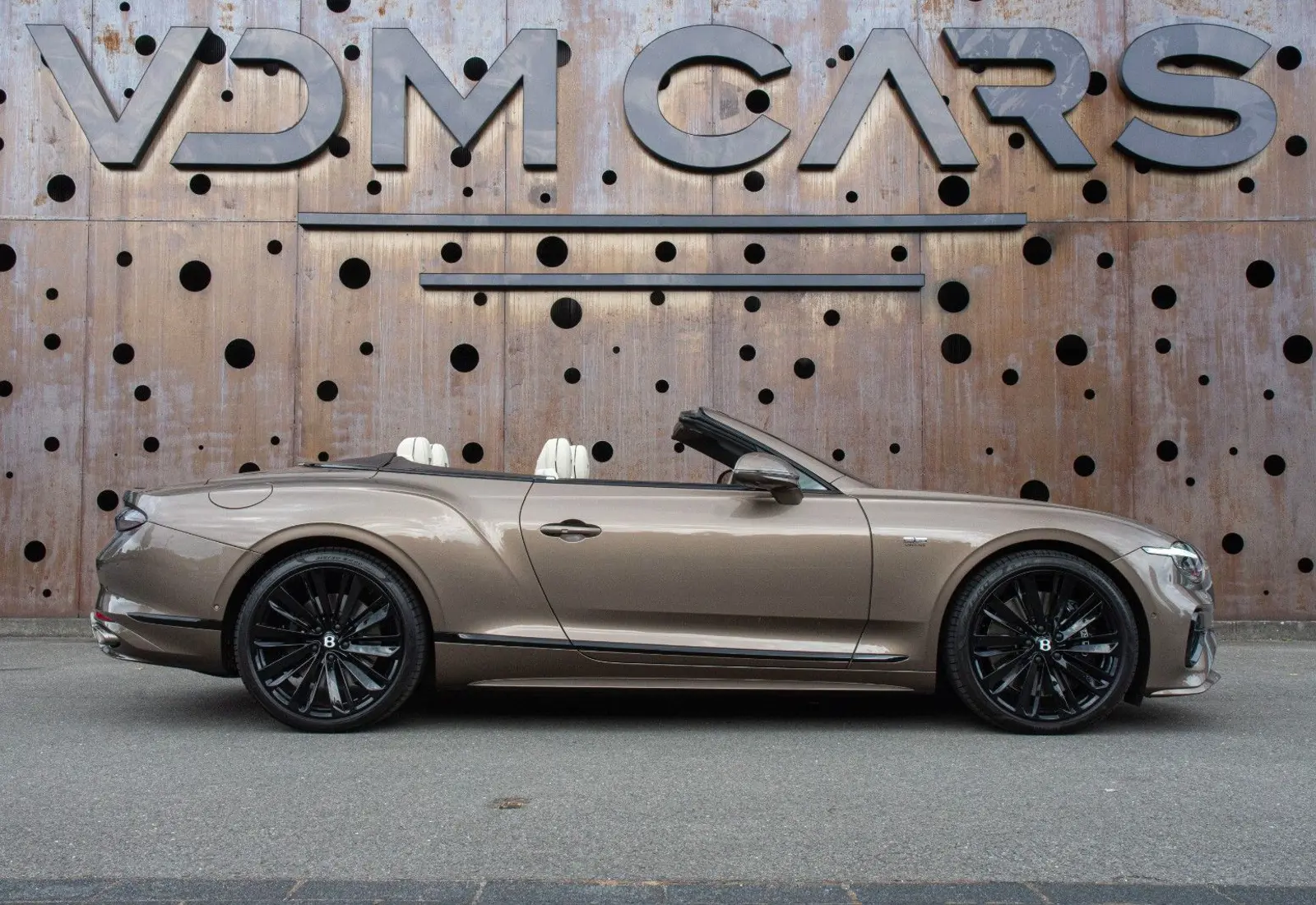 Bentley Continental GTC Speed * AKRAPOVIC * 1st EDITION * VOL - 150085