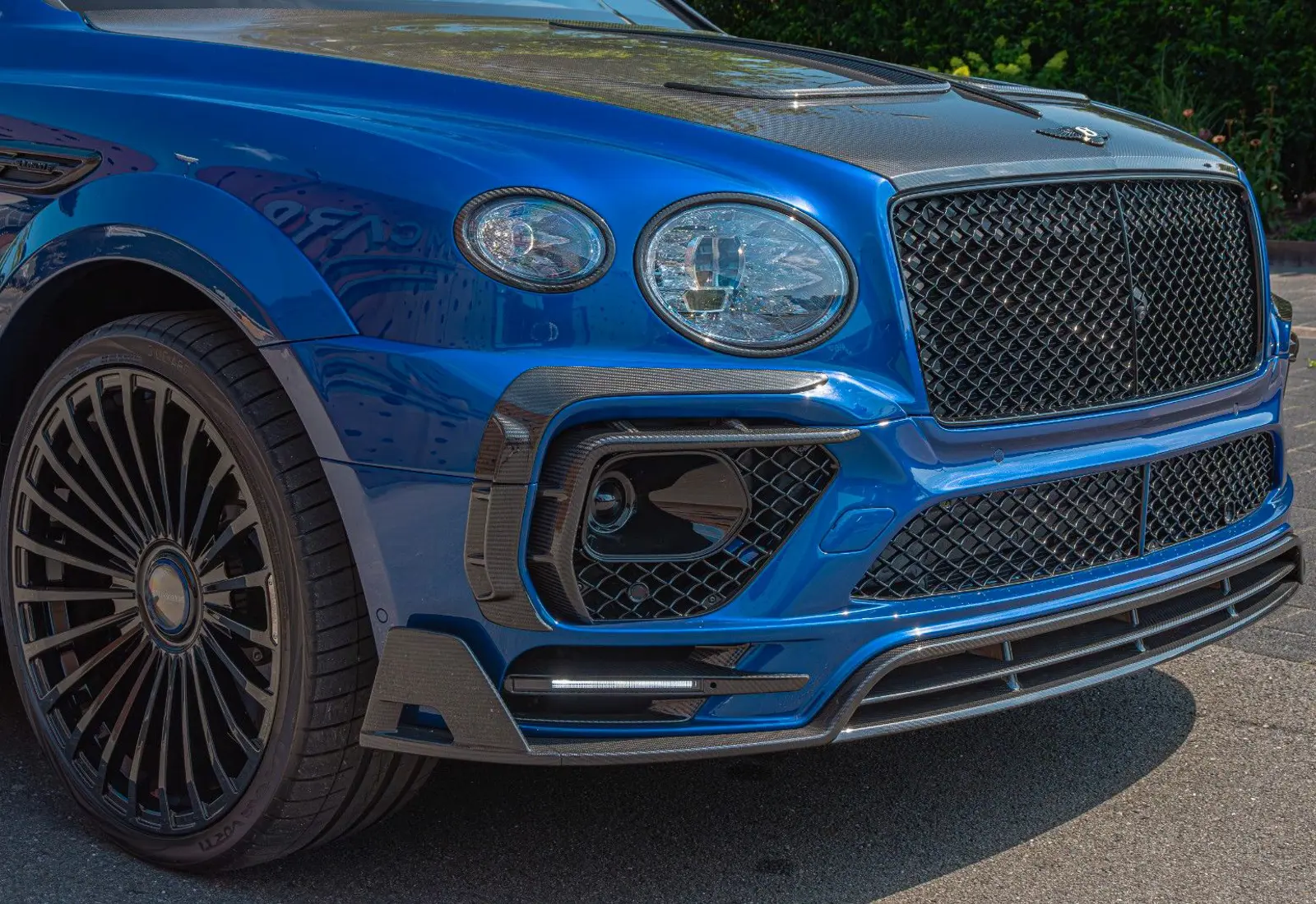 Bentley Bentayga V8 MANSORY * FULL CARBON * CERAMIC BRAKES *  - 55747