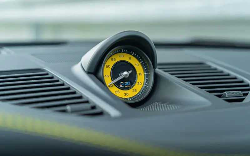 Porsche 911 Turbo S * 992.2 * MY26 * SPORTDES * CARBON EXTERIOR - 146918