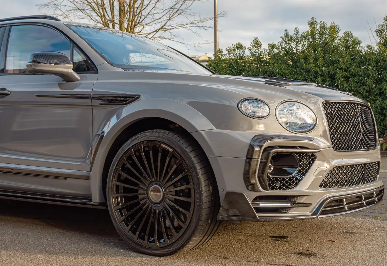 Bentley Bentayga V8 MANSORY * FULL CARBON * CERAMIC BRAKES *  - 74436