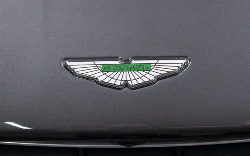 Aston Martin DB11 4.0 V8 * 9.564 km * INSPEKTION NEU * B&amp;O * 360 *  - 168086