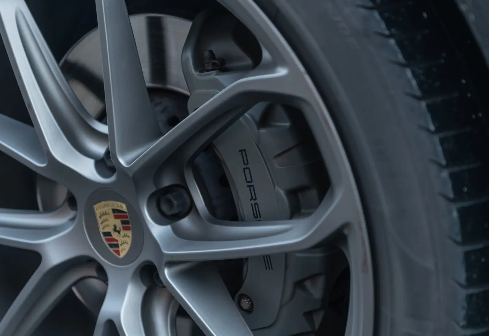 Porsche Cayenne Coupe S * CARBON pak * 1e Hand * Neue Wart - 131131